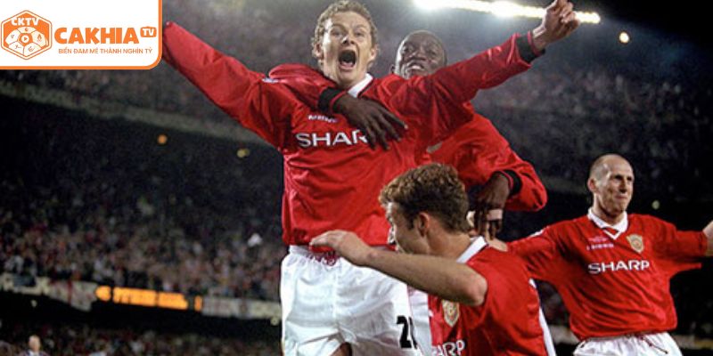 Những cầu thủ làm nên huyền thoại Manchester United năm 1999